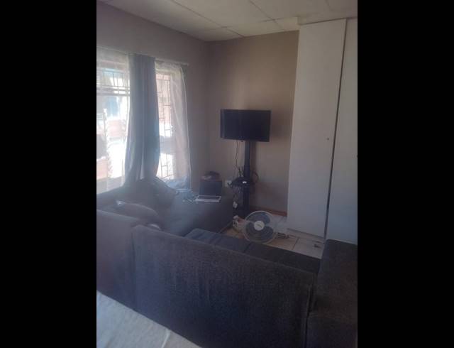 1 BEDROOM APARTMENT FOR SALE IN AUCKLAND PARK